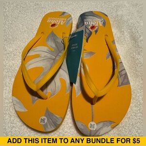 XimiVogue Aloha Tropical Pineapple Yellow & Gray Floral Flip Flop Casual Sandals
